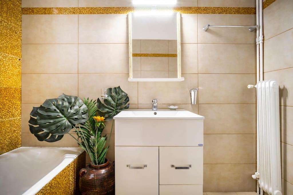 Athens Paradise Cozy 53 Sqm Apartament Near To Metro Екстер'єр фото